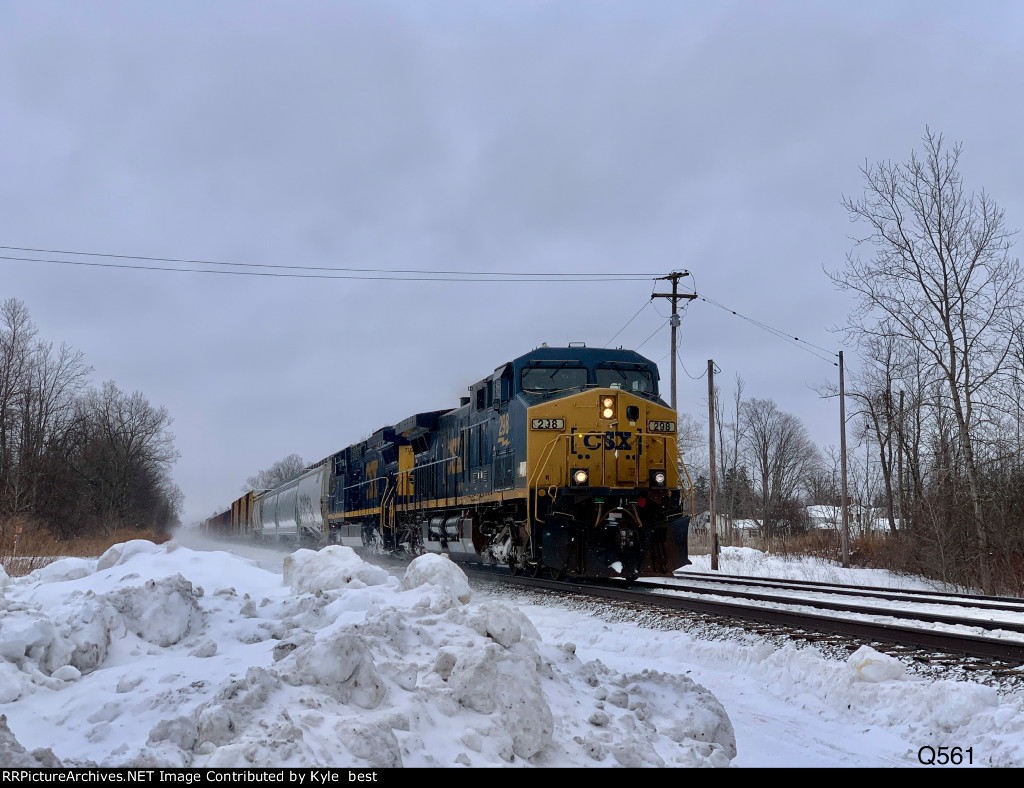 CSX 238 on Q561